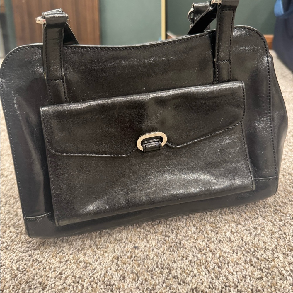 Chic Black Leather Shoulder Bag